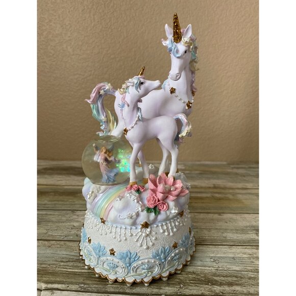 San Francisco Music Box Co Marjorie Sarnat Rainbow Visions Unicorn Music Box NEW - Picture 5 of 17